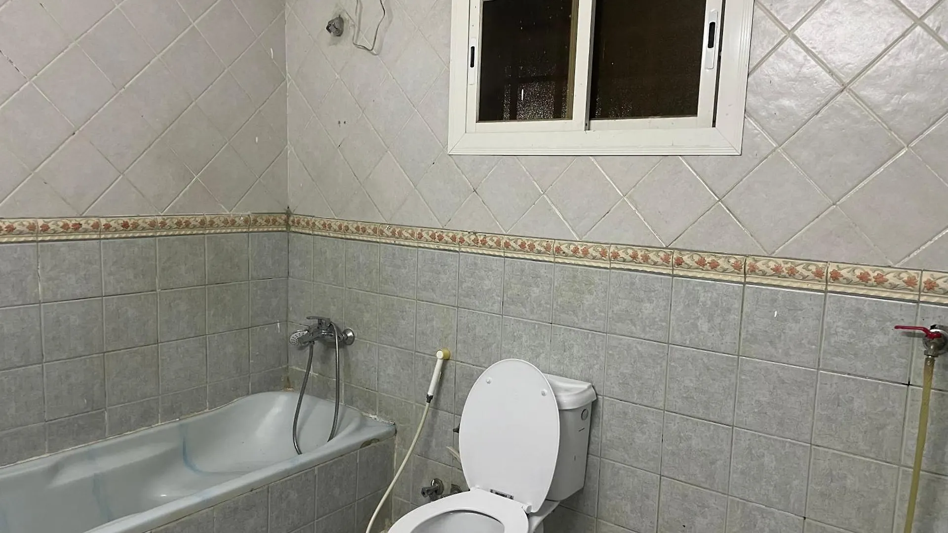 Three Bedroom Apartment In Al Salamah Mecca